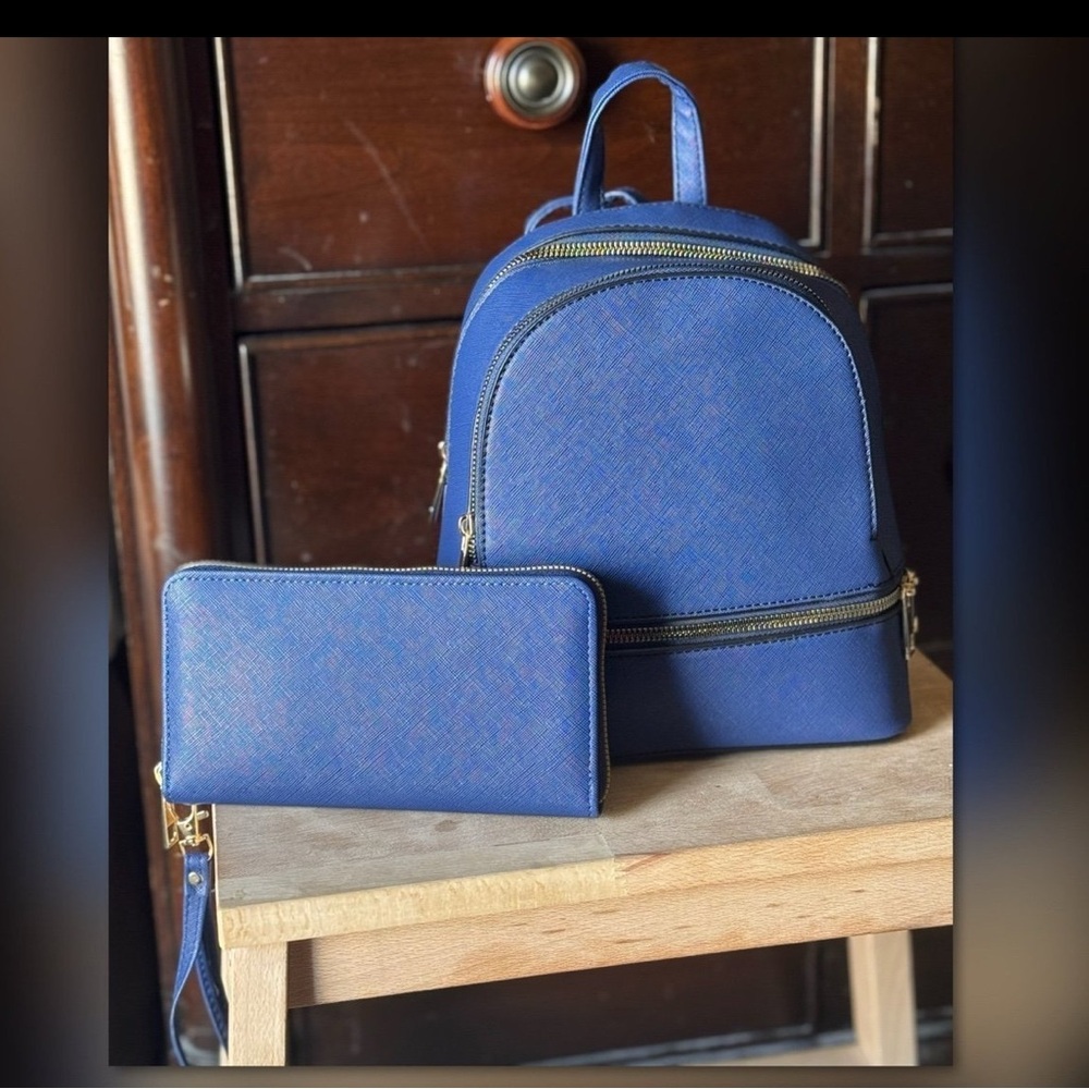 Mini Backpack and Wallet 2-pc Set - Picture 7 of 8